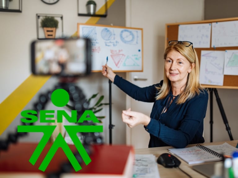 Foto de referencia tutor virtual, más logo del SENA // Getty Images