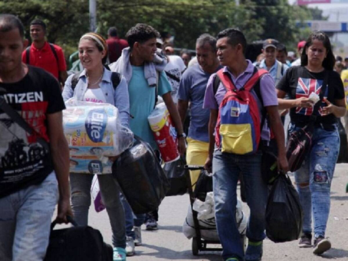 Colombia mantendrá abierto paso peatonal con Venezuela