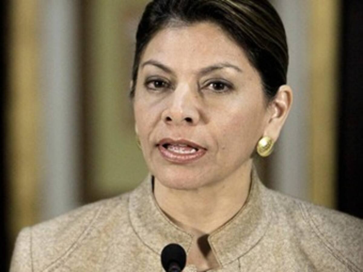 Chinchilla dice que Nicaragua quiere disputar unos 35.000 kilómetros de mar
