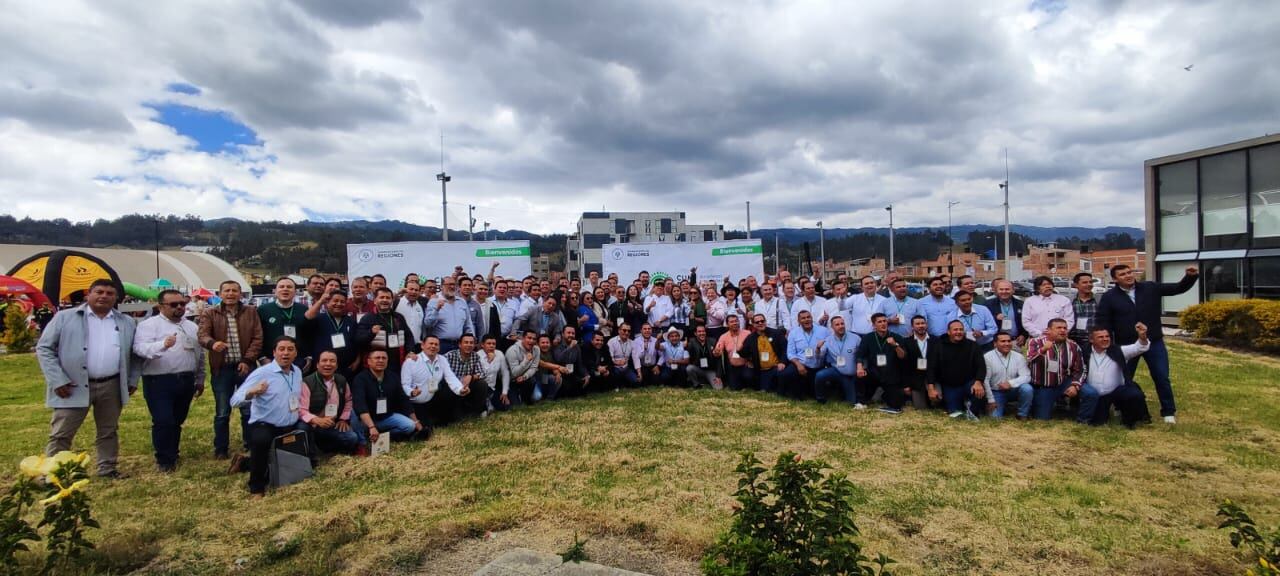 Chiquinquirá, Boyacá, se convirtió en el epicentro de la primera cumbre de alcaldes y alcaldesas departamental que convocó el gobernador Carlos Andrés Amaya Rodríguez / Foto: Caracol Radio.