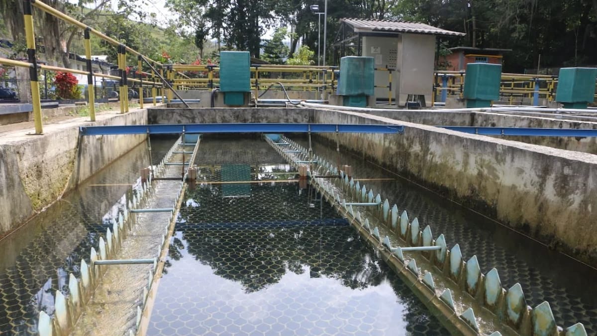 “Es falso que sea producto del agua”: gerente de Acuasan por intoxicación en San Gil