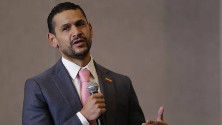 "Canasta básica familiar no se tocará en la reforma tributaria": MinInterior