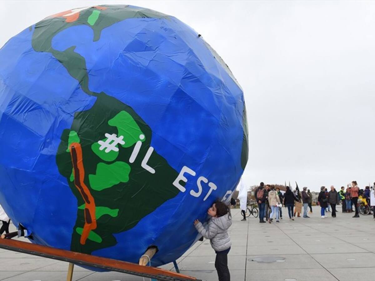 Cientos de jóvenes marchan en Madrid contra el cambio climático