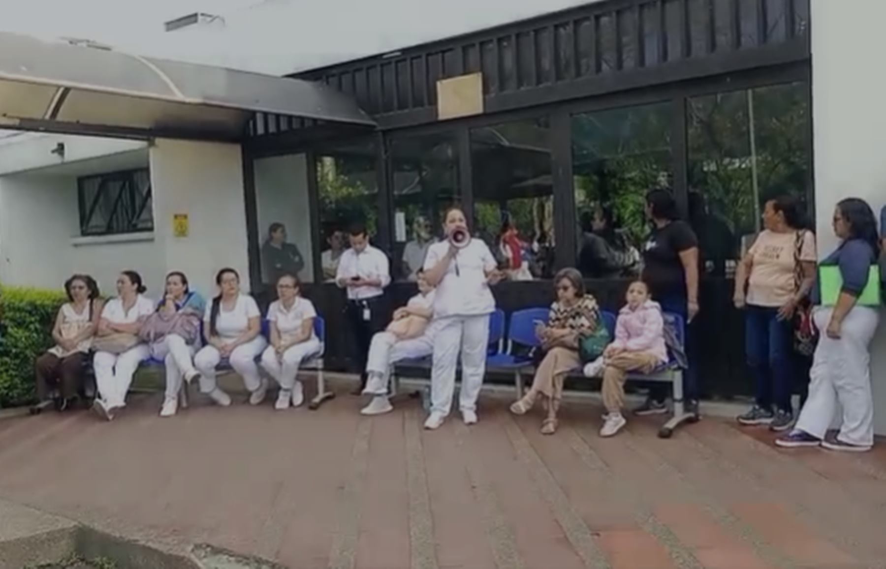 Trabajadores del Hospital Federico Lleras Acosta