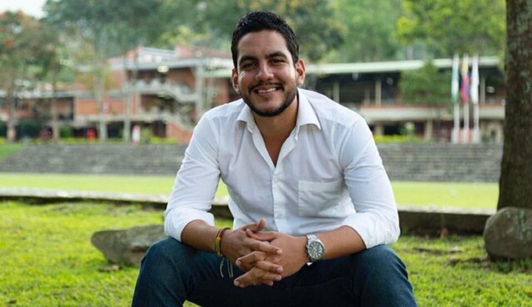 Comparendo y denuncia contra el senador Flórez por escándalo en Cartagena