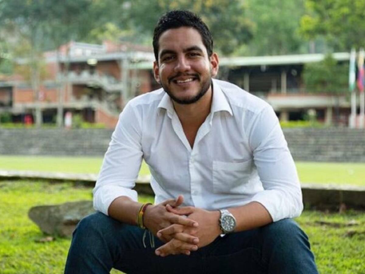 Comparendo y denuncia contra el senador Flórez por escándalo en Cartagena