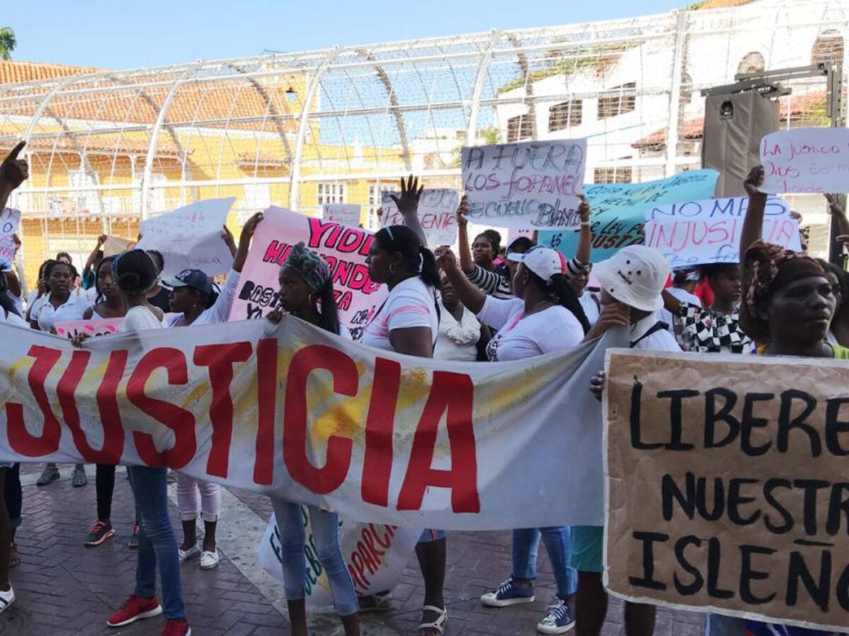 Nativos de la Isla de Tierra Bomba en Cartagena protestaron