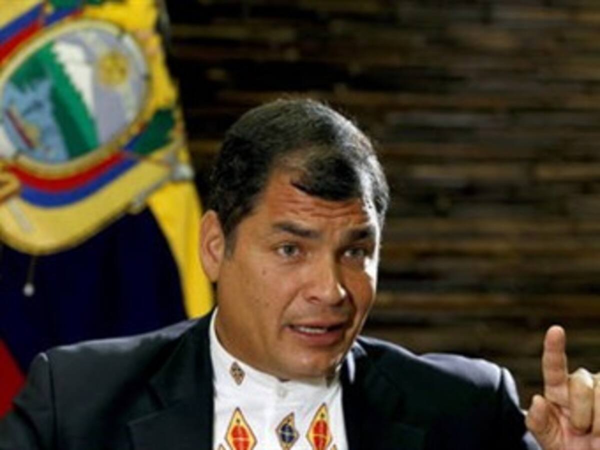 Correa fue reelegido con un 57,17 % de los votos, según conteo definitivo