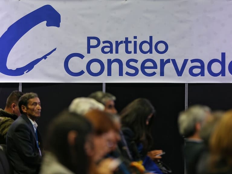 Partido Conservador mantiene decisión de votar NO a la reforma