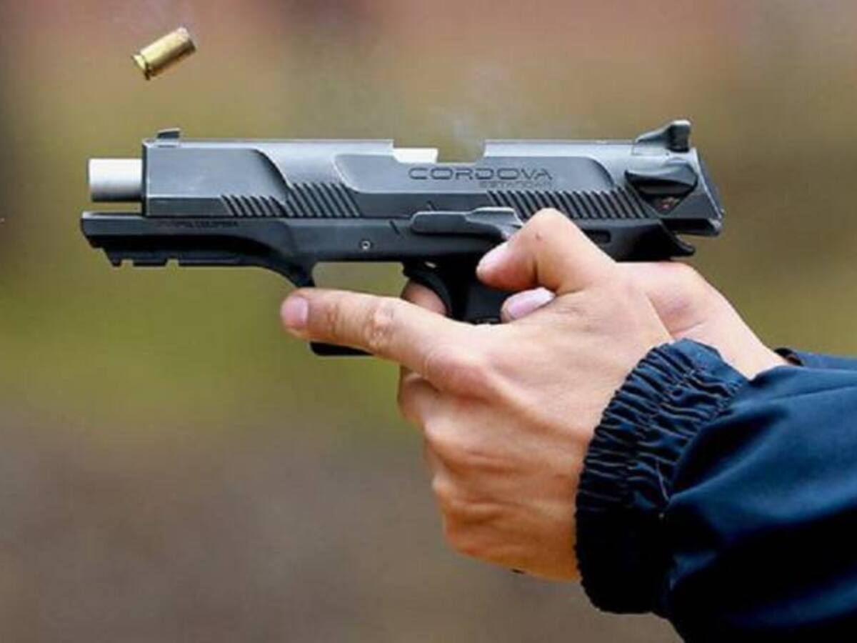 Tiroteo en inmediaciones de Colegio en Californa deja tres muertos