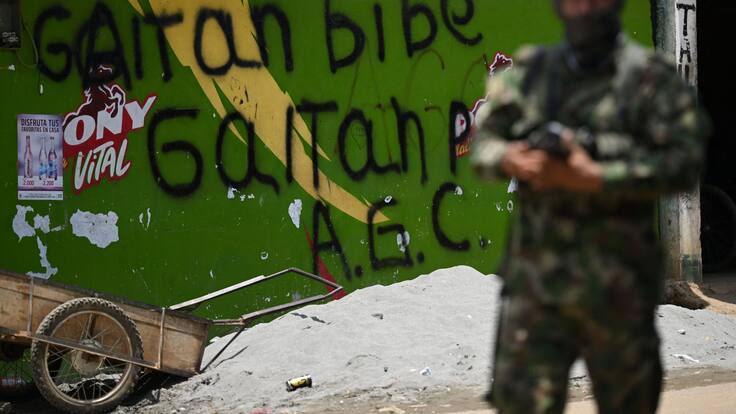 Cerca de 300 campesinos de Segovia (Antioquia) fueron desplazados por violencia de las AGC