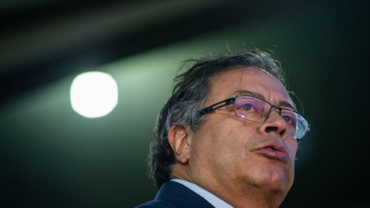 Al Oído: Ninguna ruptura institucional presidente, respeten la constitución y respondan