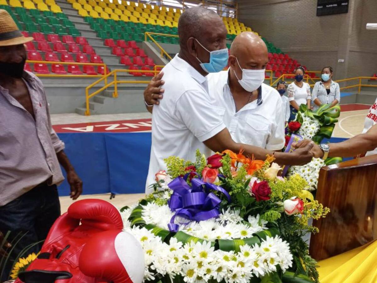 Pambelé despidió a su gran amigo Bernardo Caraballo