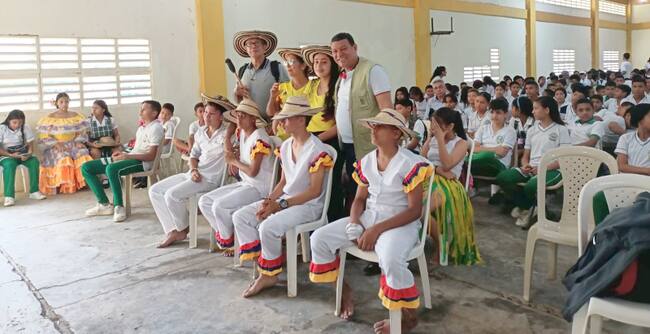 Estudiantes de los Montes de María celebraron la Colombianidad