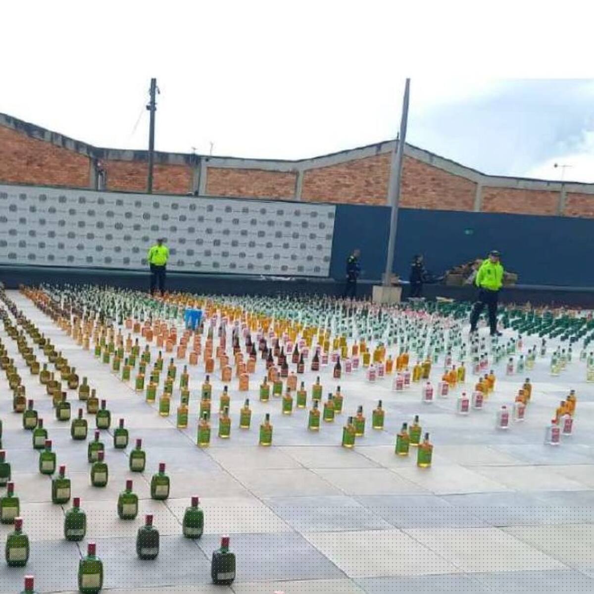 Cundinamarca refuerza controles para las ferias: en 2025, incautaron más 11.800 botellas adulteradas