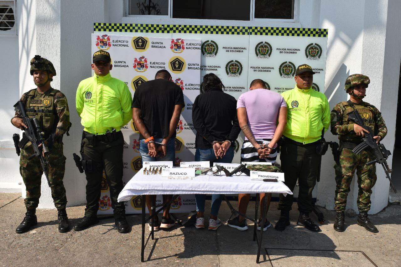 Capturan presuntos integrantes de las Autodefensas Gaitanistas