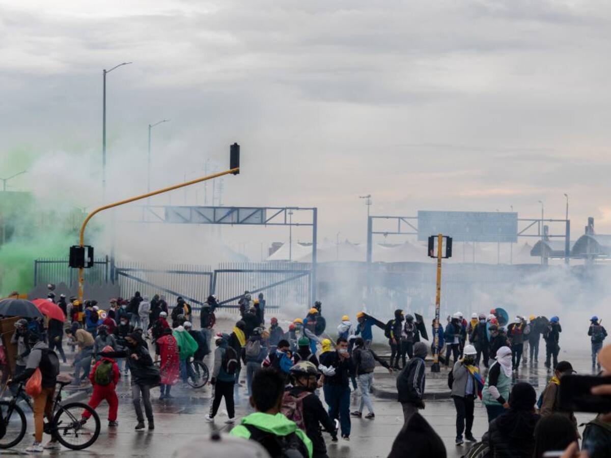 "Marchas han dejado 1.055 lesionados, 549 de estos son civiles": Personero