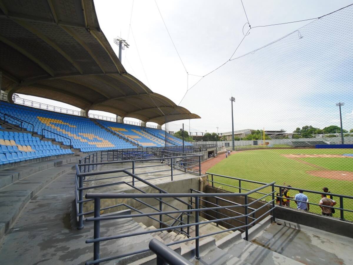 Realizan mantenimiento a Estadio Once de Noviembre para Copa Mundial de Béisbol sub-15