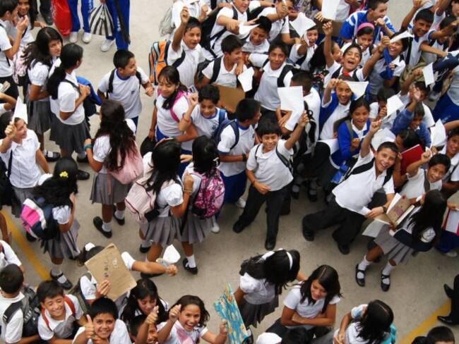 Charlas y tutores, las propuestas de los colegios