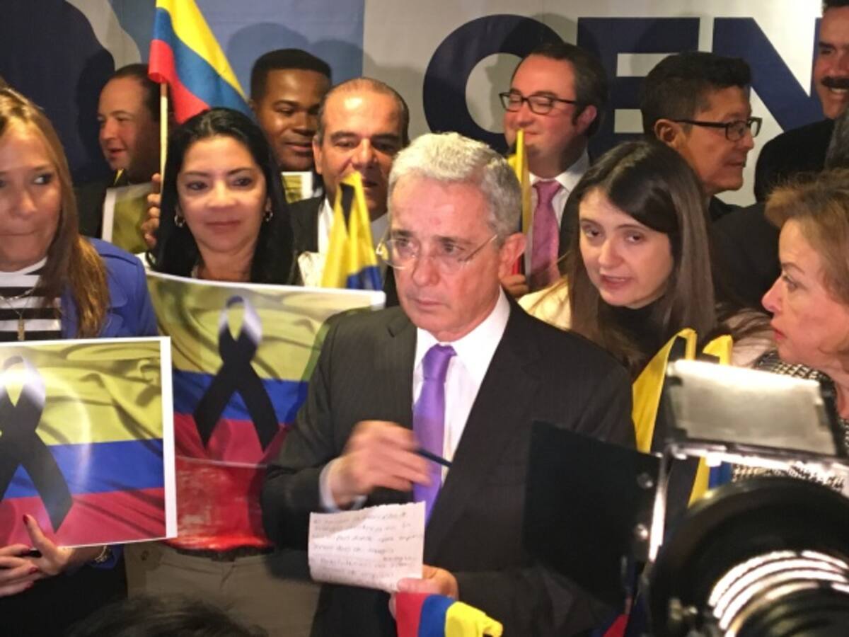 No es fascismo, Colombia está de luto: Uribistas