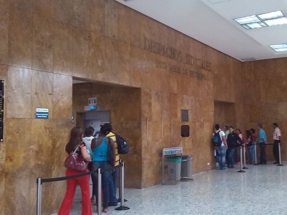 Los 350 defensores públicos adelantaron plantón en Medellín