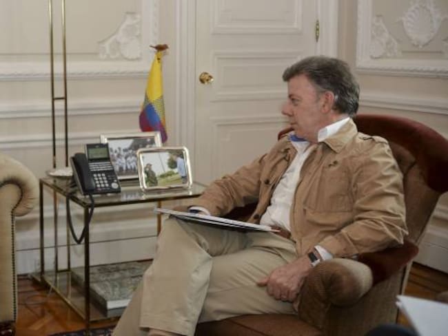 Nuevo round entre el presidente Santos y el procurador general