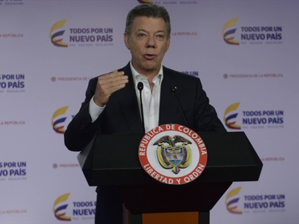 Hechos contradicen cifras de Santos sobre policías muertos en 2015