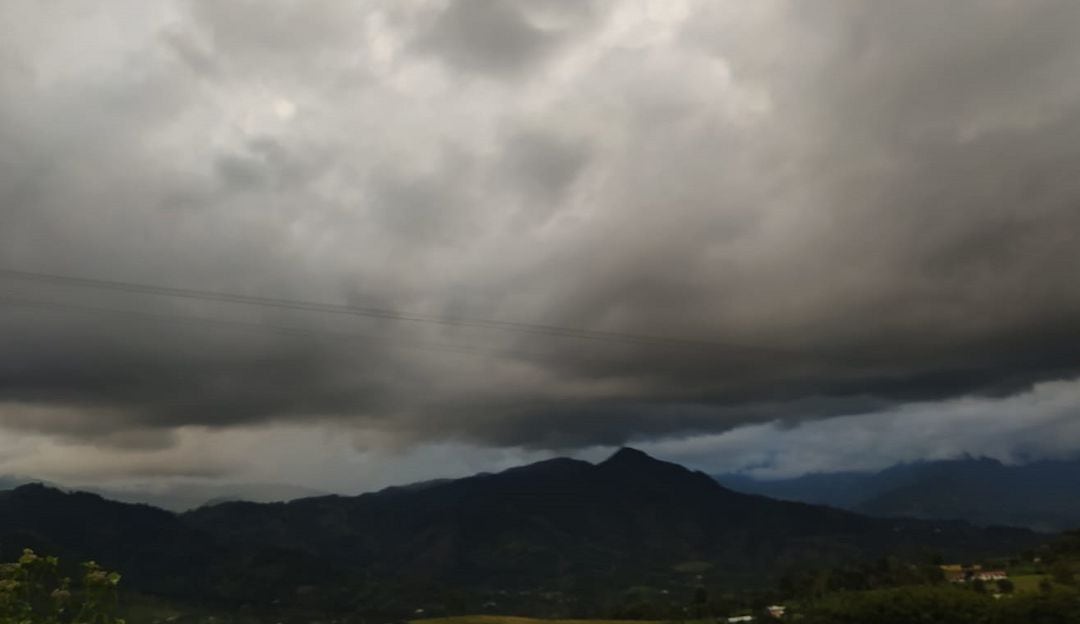 Paisaje en la vía Armenia-Pereira 