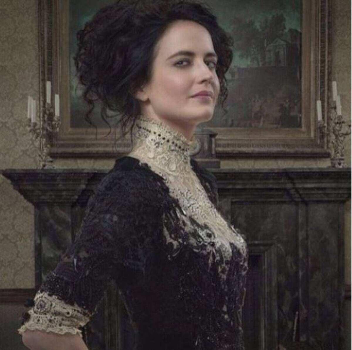 Con su personaje en la película "Pájaro blanco de la tormenta de nieve", también realizó un desnudo.