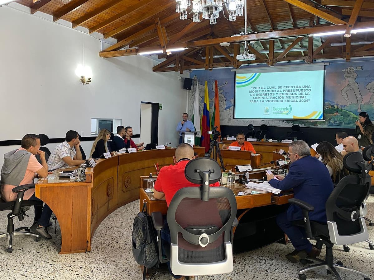 Procuraduría abre investigación por viaje de concejales de Sabaneta a Dubái