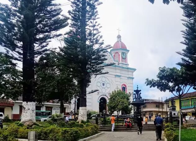 Foto del parque principal de Aguadas