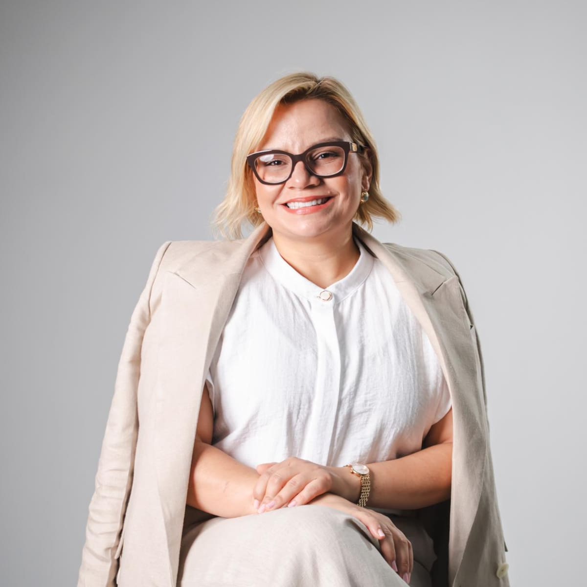 Gobernadora del Magdalena recibe respaldo de sectores políticos tras denunciar ataques a su gestión