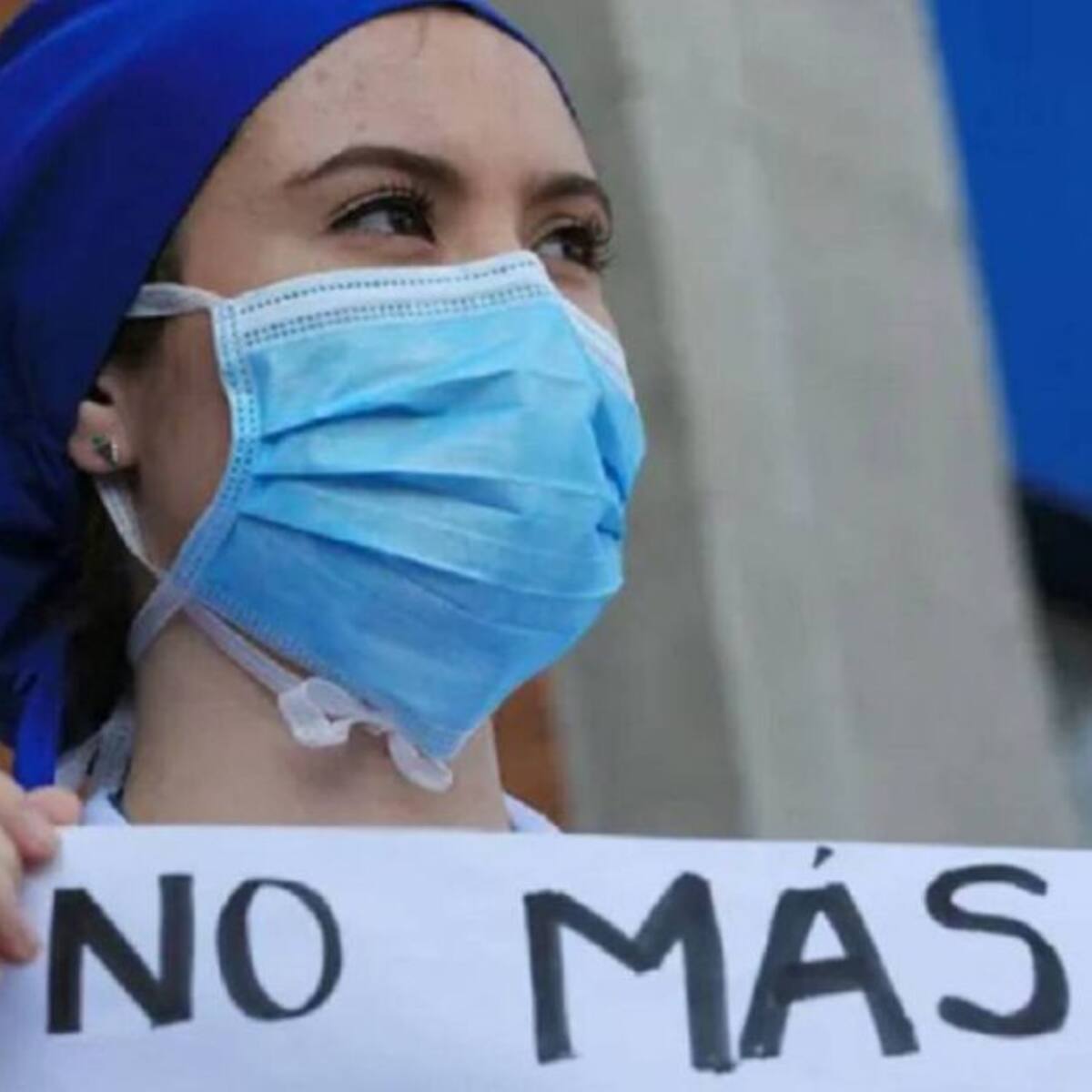 Mujer agrede personal médico y de seguridad del Hospital de Kennedy