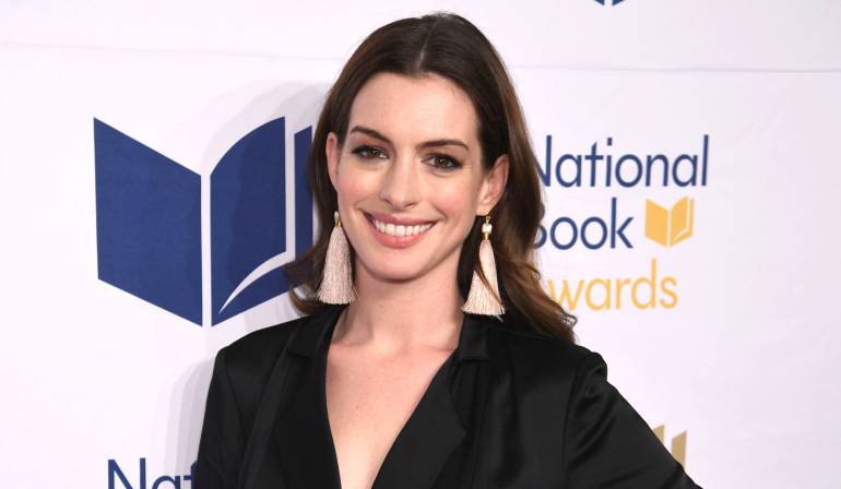 Anne Hathaway 