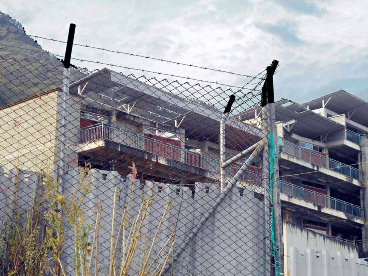 Por colegio abandonado en Bello, hay millonaria demanda contra el municipio