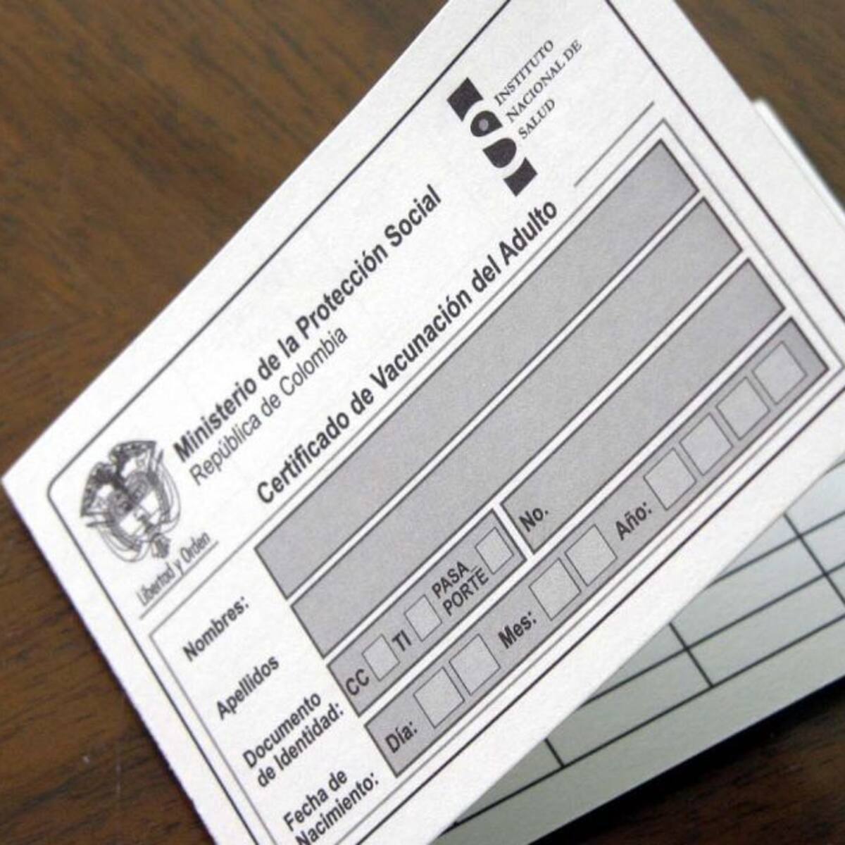 Las autoridades de salud denuncian la falsificación de carné de vacunación