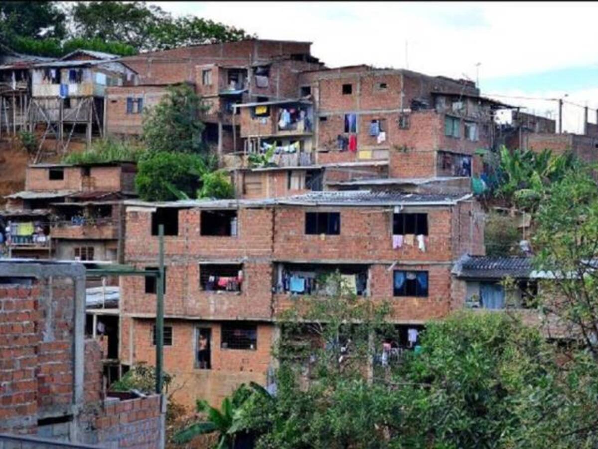 Denuncia penal contra Alcalde por invasión Cerro de la Bandera