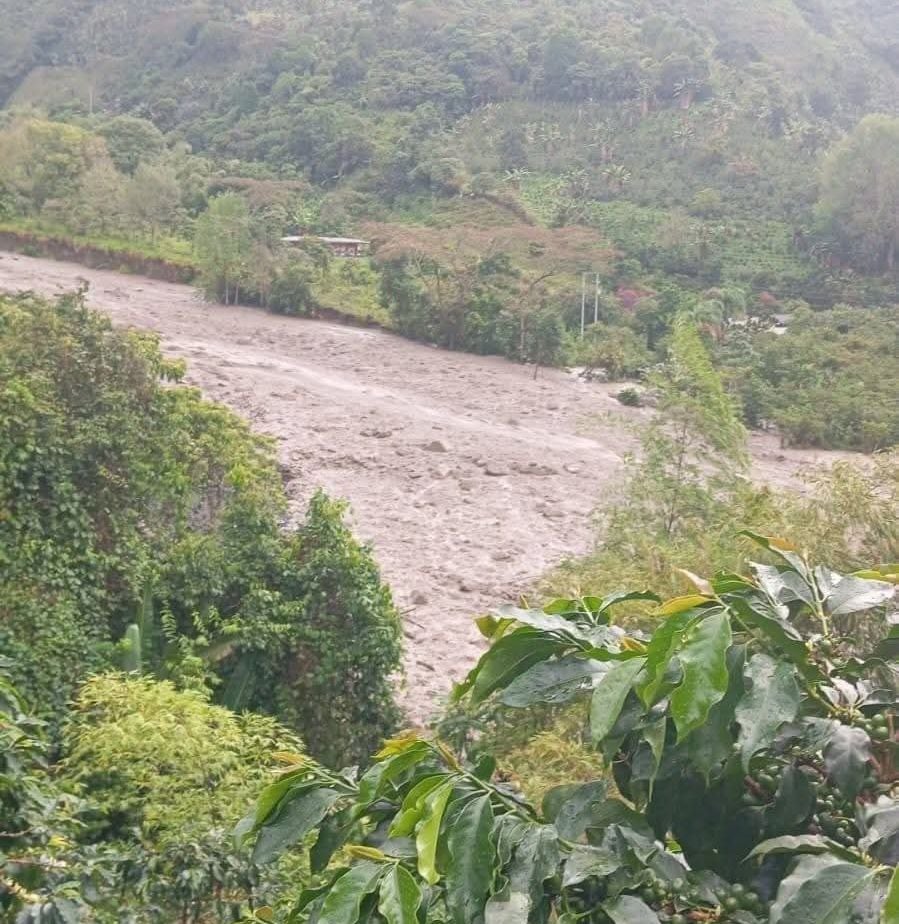Los organismos de emergencia del municipio continúan evaluando el alcance de las afectaciones.