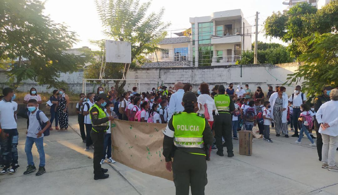 La institución busca prevenir casos relacionados con la violencia escolar, consumo de drogas y mal uso de redes sociales