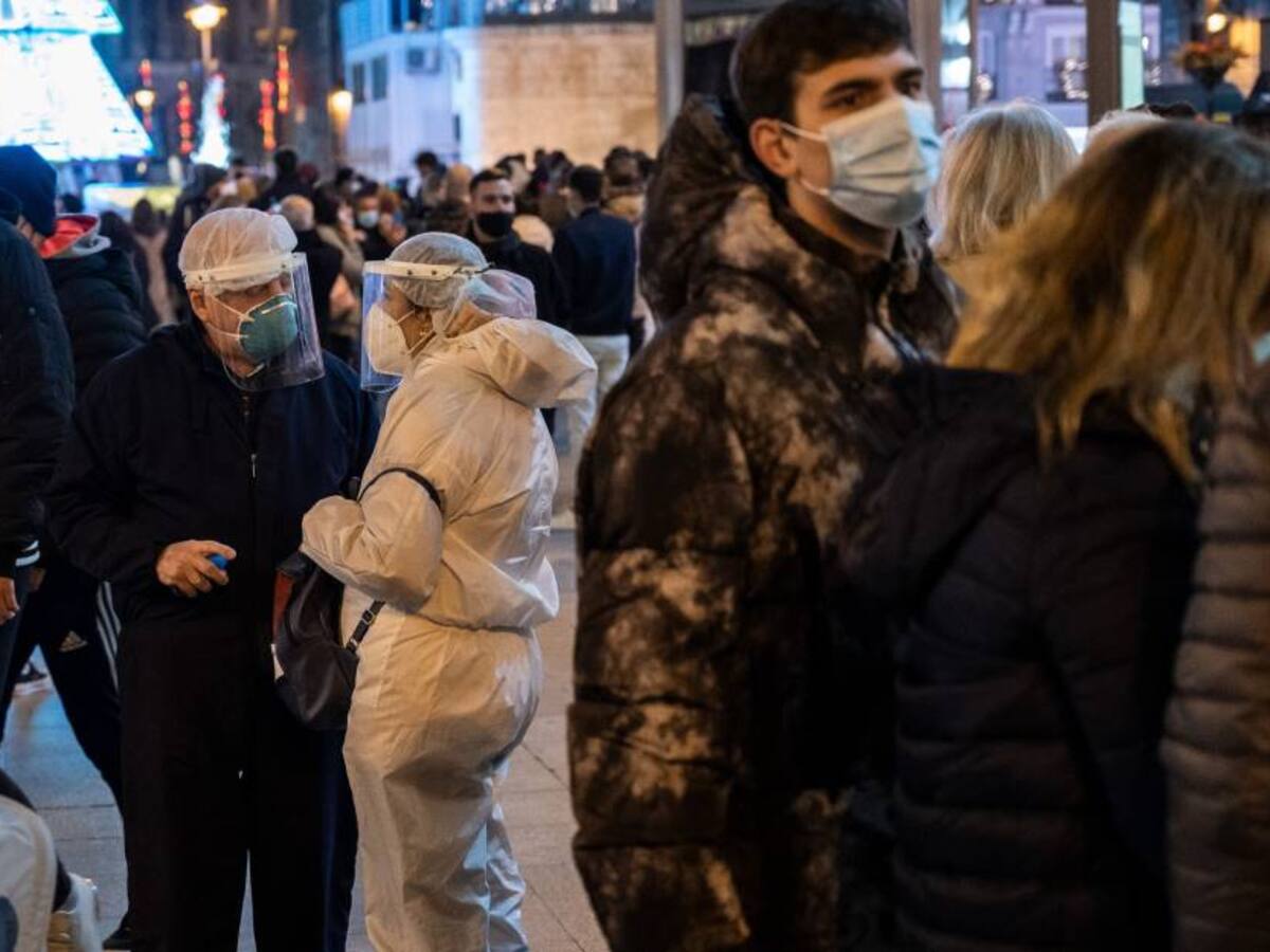 España exigirá cuarentena de 7 días a contagiados con COVID-19