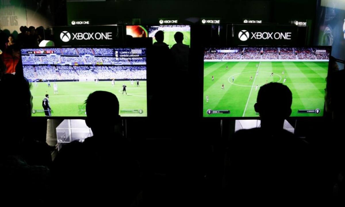 Durante tres días, gamers de todas las edades se reúnen en el Palacio de los Deportes en un escenario lleno de consolas.