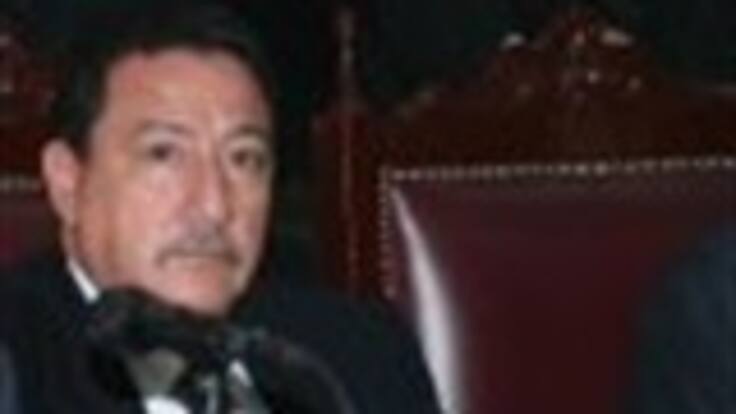 El senador Gabriel Zapata sostiene que tiene los votos suficientes para ser el nuevo presidente del Congreso