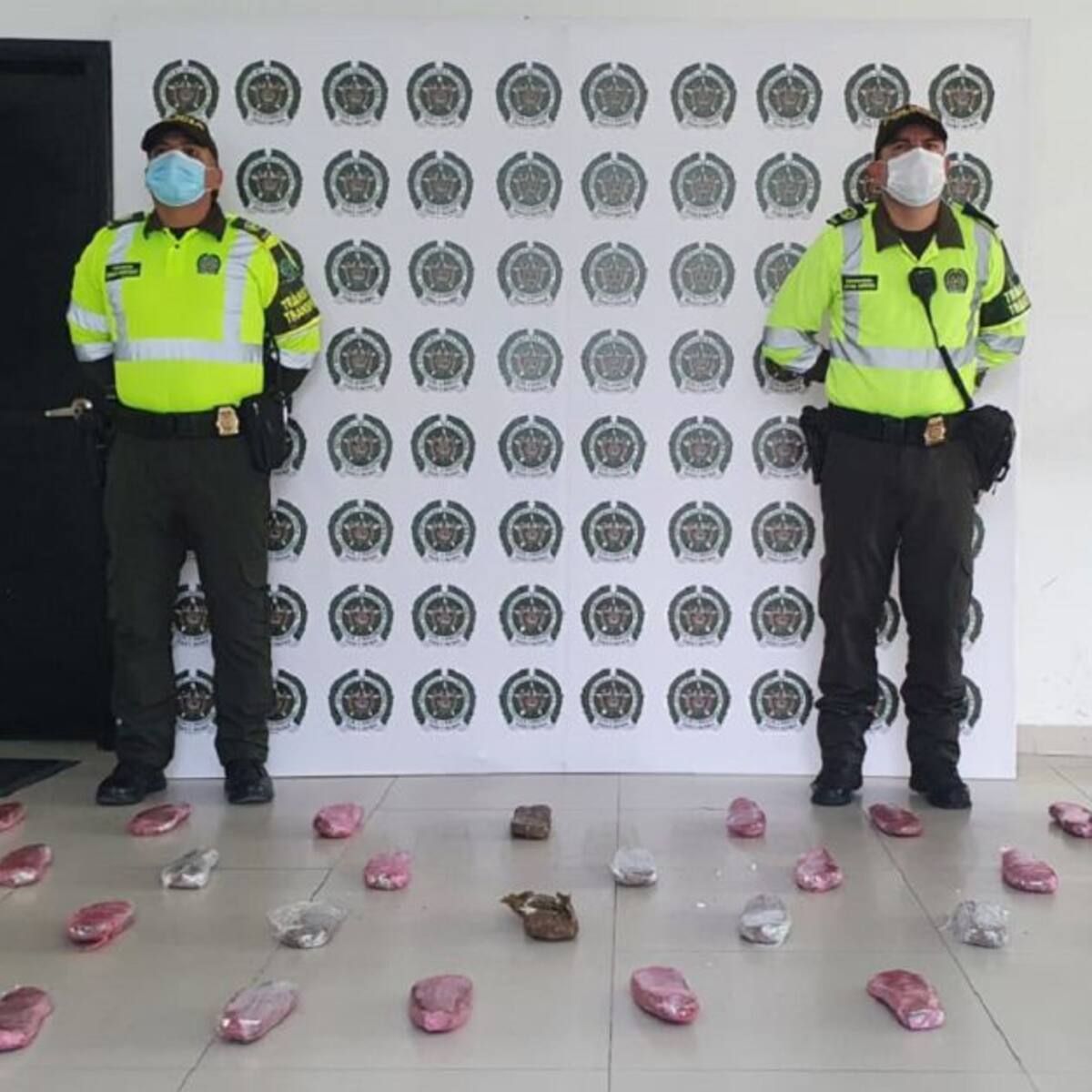 Incautan 10 kilos de marihuana en 'narco zapatos' en Barranquilla