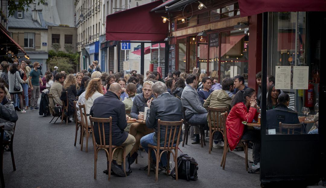 Terrazas y cafés en París 