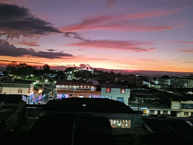 Atardecer en la capital quindiana - Caracol Radio Armenia