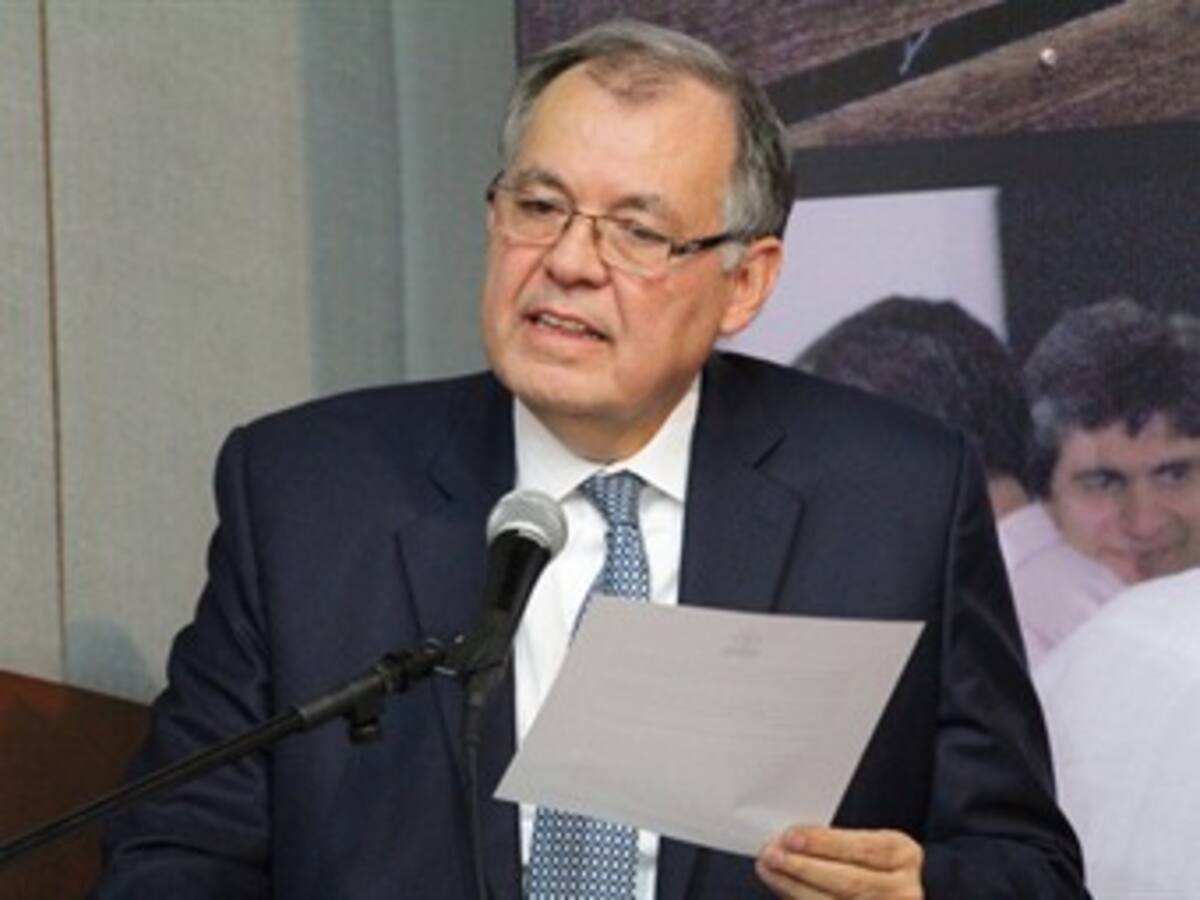 Fiscal desconoce que Farc han cometido delitos de lesa humanidad: Ordóñez