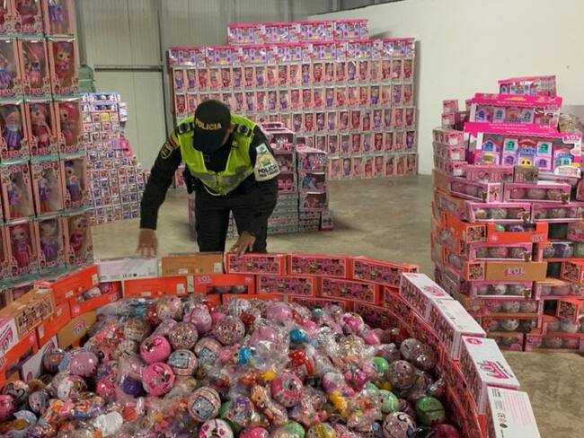 Policía incauta juguetes de contrabando en Cartagena
