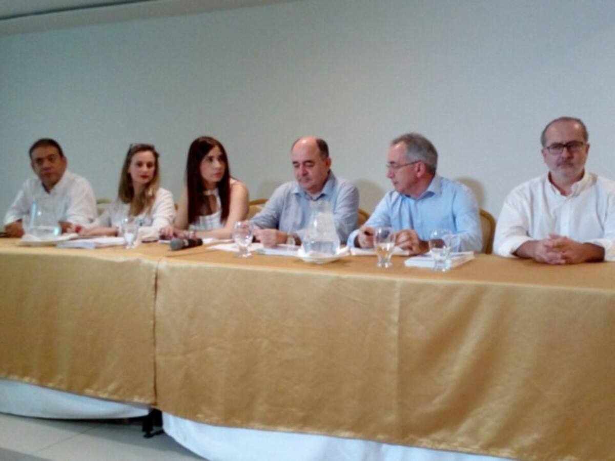 12 de diciembre se firma contrato con Aguas del Sur
