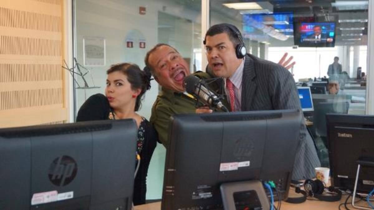 El actor mexicano, Humberto Vélez  ha hecho mas de 600 doblajes, entre las voces mas conocidas están Winnie the Pooh, el gato Pelusa de 'Stuart Little' Lord Farquaad en 'Shrek' y Homero Simpson.