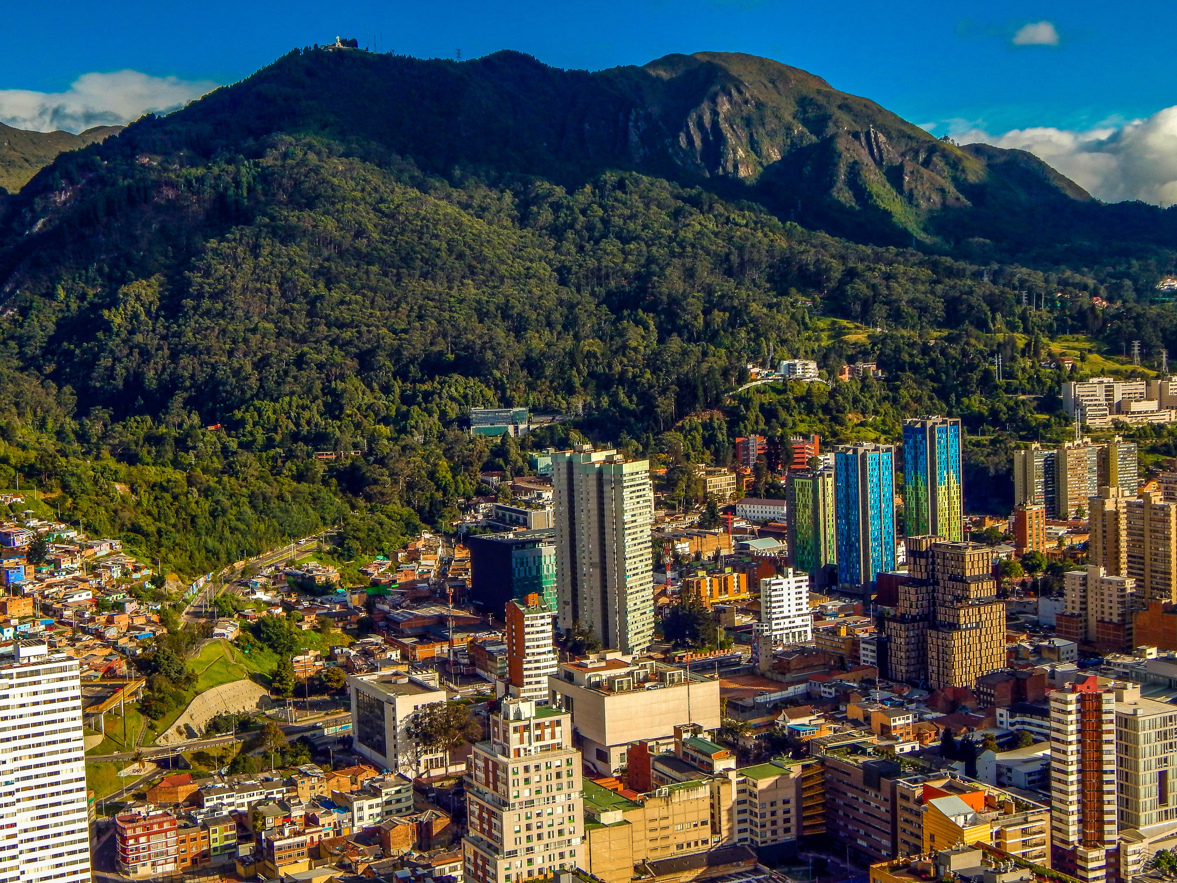 Bogotá junto a los cerros. (Foto: Getty Images)